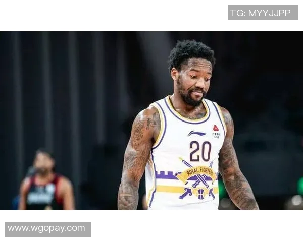 凯-费尔德_教练组调整被质疑，球队疑似陷入困境